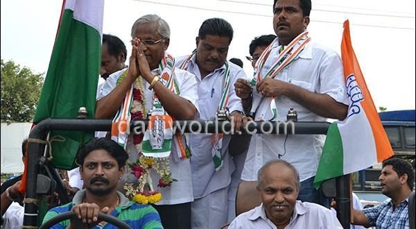 J R Lobo Congress leaders take out victory procession