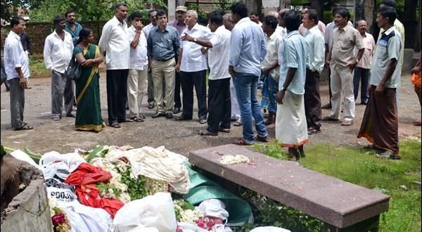 Mlore J R Lobo inspects park, crematorium, order clean-up