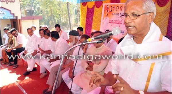District in-charge Minister flags off Congress Padayatra from Tokkottu to Kulur