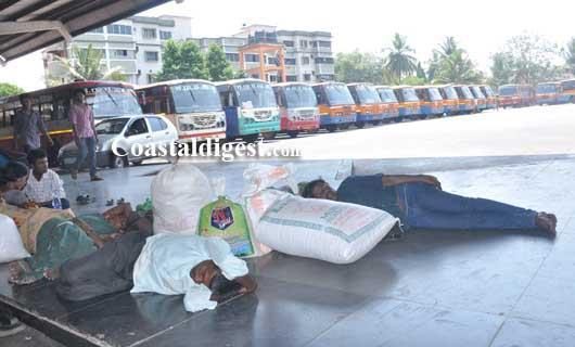 Passengers stranded in Mangalore as bandh hits bus services