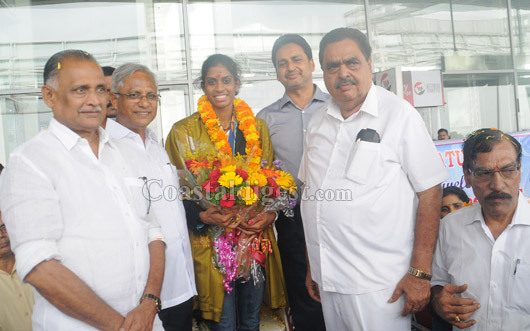 Mangalore rolls out red carpet for golden girl Poovamma