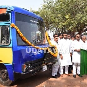 Revenue Minister launches caste census vehicle